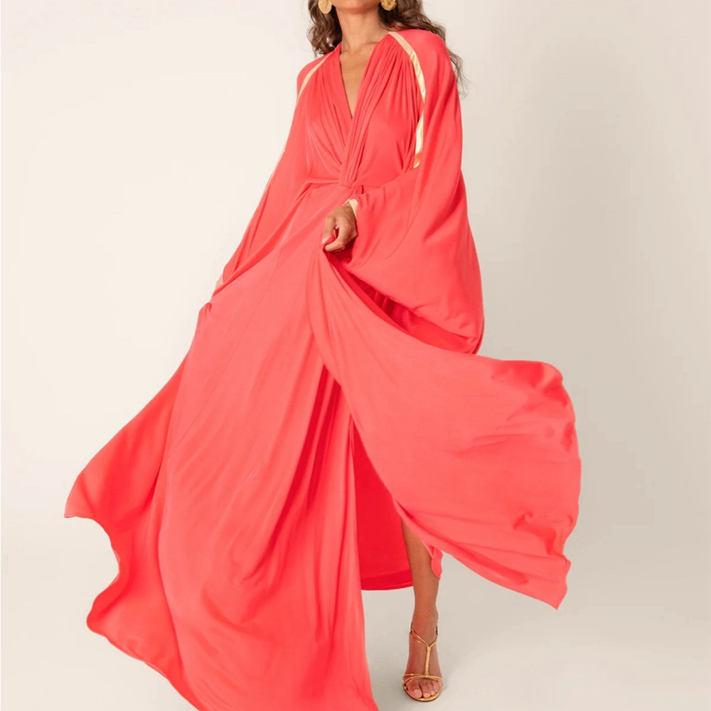 Hester Bly Margot red , color is beautiful coral  w/ gold trim. Silk mix .NWT OS